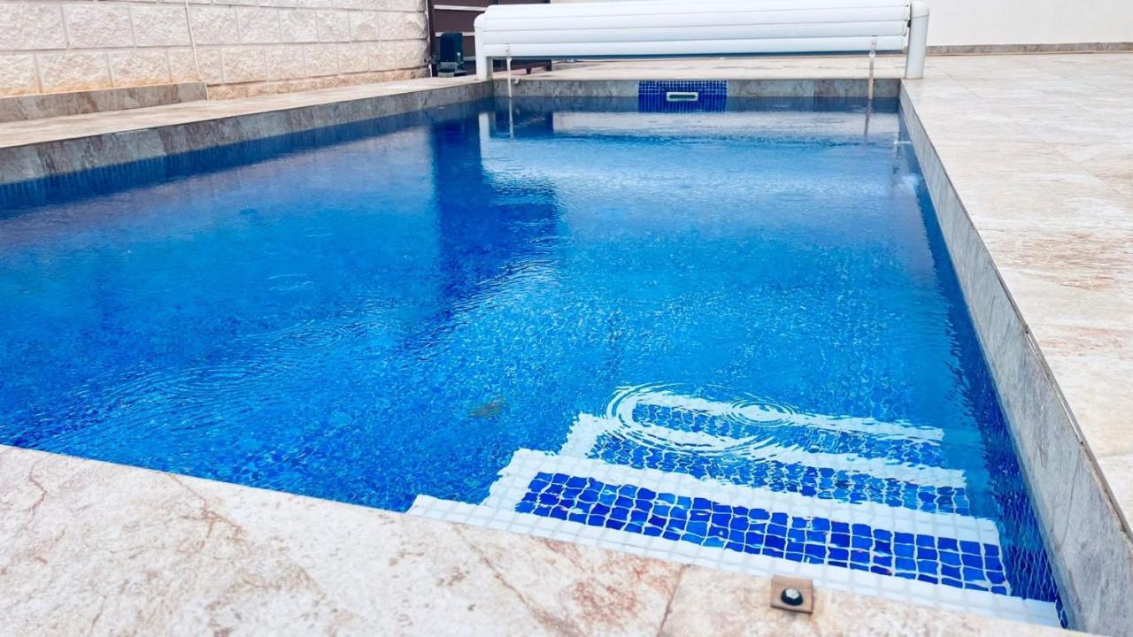 Villa With Pool Marina